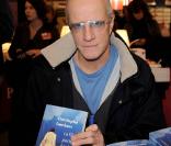 Christophe Lambert au Salon Du Livre, à Porte de Versailles, le 18 mars 2011.