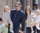 Brad Pitt avec son Angelina et leurs trésors... une sublime famille !