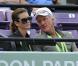 Dans les travées du Tennis Center de Crandon Park, le 28 mars 2011, Greg Norman Kirsten Kutner, sa troisième femme, ont assisté à la victoire de Roger Federer sur Juan Monaco. 