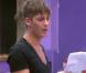 Benoît lit une lettre à Jean-Philippe pour son anniversaire dans Carré Viiip