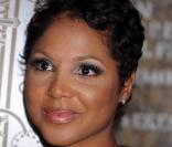 Toni Braxton participe à la journée de sensibilisation à l'autisme, à New York, vendredi 1er avril.
