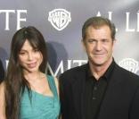 Mel Gibson et Oksana Grigorieva au temps du bonheur à la première du film The Edge of Darkness à Madrid en février 2010
<p>&nbsp;</p>
<p>&nbsp;</p>