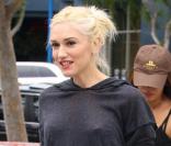  Gwen Stefani se promène dans West Hollywood à la sortie du salon de manucure le 2 avril 2011 à Los Angeles 