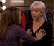 Helen Mirren en Reine de l'humour samedi 9 avril sur l'émisson Saturday Night Live. Elle laisse même Nasim Pedrad toucher ses seins ! 