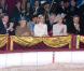 Le 13 avril 2011, la reine Beatrix, le prince Willem-Alexander et la princesse Maxima des Pays-Basse distrayaient au cirque Mitmach Mondeo Circus, lors de leur visite officielle en Allemagne, du 12 au 16 avril 2011.