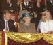 Le 13 avril 2011, la reine Beatrix, le prince Willem-Alexander et la princesse Maxima des Pays-Basse distrayaient au cirque Mitmach Mondeo Circus, lors de leur visite officielle en Allemagne, du 12 au 16 avril 2011.