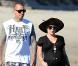 Pink, enceinte, et son mari Carey Hart sur la plage à Malibu le 31 mars 2011