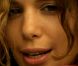 Aylin Prandi dans son clip 24 000 Baci