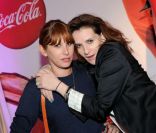 Cécile Togni et Marie-Amélie Seigner lors des 125 ans de Coca-Cola à l'espace (éphémère) 125 à Paris le 27 avril 2011