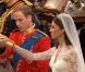 Le prince William et Kate Middleton échangent leurs voeux dans l'abbaye de Westminster à Londres le 29 avril 2011