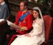 Le prince William et Kate Middleton échangent leurs voeux dans l'abbaye de Westminster à Londres le 29 avril 2011