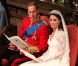 Le prince William et Kate Middleton échangent leurs voeux dans l'abbaye de Westminster à Londres le 29 avril 2011