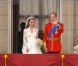 Kate Middleton et le prince William, jeunes mariés, au balcon de Buckingham Palace, à Londres, le 29 avril 2011.