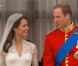 Kate Middleton et le prince William, jeunes mariés, au balcon de Buckingham Palace, à Londres, le 29 avril 2011.