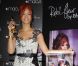 Rihanna pose au côté du flacon de Reb'l Fleur, son nouveau parfum 