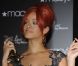 Rihanna présente son nouveau parfum Reb'l Fleur à New York le 29 avril à Macy's. 