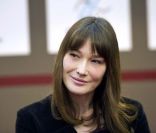 Carla Bruni-Sarkozy au salon du livre de Paris, le 18 mars 2011.