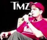 Charlie Sheen sur scène à Vancouver, le 2 mai 2011.