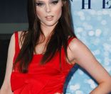 Coco Rocha, brune d\'origine, a osé toutes les expériences capillaires <br />