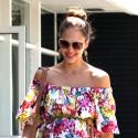 Jessica Alba printanière et très enceinte, heureuse et lookée !