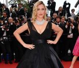 Vahina Giocante, ange sur le tapis rouge lors de la cérémonie d'ouverture du 64ème Festival de Cannes, le 11 mai 2011