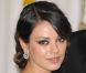 Ses yeux verts nous hypnotisent... On comprend mieux pourquoi le regard de Mila Kunis est le plus sexy selon le classement Victoria's Secret. Los Angeles, 27 février 2011