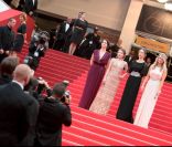 L\'équipe du film en compétition, <em>Sleeping Beauty</em>, monte les marches du Palais des festivals. Cannes, 12 mai 2011