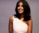 Leïla Bekhti est une jeune femme heureuse. Ici dans les coulisses de son premier shooting pour L'Oréal Paris