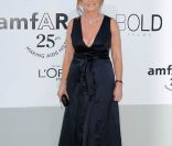 Sarah Ferguson, duchesse d'York, persona non grata au mariage du prince William, est réapparue au gala de l'amfAR à Cannes, le 19 mai 2011. Et s'apprête à tenter de regonfler sa cote et son compte aux Etats-Unis...