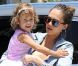 Jessica Alba : L'adorable Honor ne quitte pas une seconde sa maman enceinte !