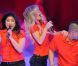 L'équipe de Glee sur scène au Staples Center à Los Angeles le 29 mai 2011