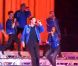 Les membres de Glee à Los Angeles le 29 mai 2011 chantant Empire State of Mind et Somedy to Love