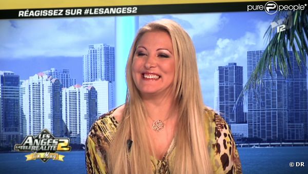 Loana invitée sur le plateau des Anges de la télé-réalité : Miami Dreams le 1er juin 2011