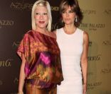 Tori Spelling et Lisa Rinna à la Summer Soiree organisée par le joallier Simon G et le designer Marc Bouwer à Las Vegas, le 4 juin