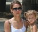 En tête-à-tête avec sa maman à Paris, Honor profite des joies de la capitale. En juin 2010 