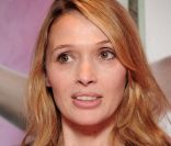 Anne Marivin à l\'occasion de l\'avant-première de <em>Pourquoi tu pleures ?</em>, dans l\'enceinte de l\'UGC Ciné-Cité des Halles, à Paris, le 6 juin 2011.