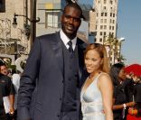 Shaquille O'Neal a dû répondre en juin 2011 aux réponses d'enquêteurs de la police de Los Angeles au sujet d'une sombre affaire autour d'une sextape de ses ébats adultérins, du temps de son mariage avec Shaunie. Le coulpe (photo : en 2007) a divorcé en 2009. 