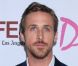 Le sexy Ryan Gosling avait tenté les chaussettes rouges sur le tapis rouge à la projection du film Drive pendant le Festival du film de Los Angeles, à Los angeles, le 17 juin 2011.