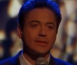 Robert Downey Jr chante Every breath you take de The Police à Calista Flockhart dans Ally McBeal.