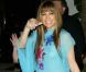 Jennifer Lopez croit que transparence rime avec sexy... Pas si sûr ! A la rigueur, cette "robe" aurait été parfaite pour dormir...  Le 28 février 2002 