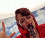Yelle : Le trio que les Américains nous envient dévoile 'C'est pas une vie'