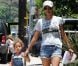 Comme toutes les mamans, Halle Berry va chercher sa fille de trois ans à l'école. Los Angeles, 22 juin 2011