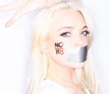 Lindsay Lohan : assignée à résidence, elle est maintenant ''baillonnée'' !
