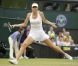 Sous les yeux de son fiancé Sasha Vujacic, Maria Sharapova a étrillé la Slovaque Cibulkova en quart de finale de Wimbledon le 28 juin 2011.
