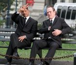 Will Smith confiant et Tommy Lee Jones inquiet le 18 juin 2011 à New York durant le tournage de Men in Black 3 