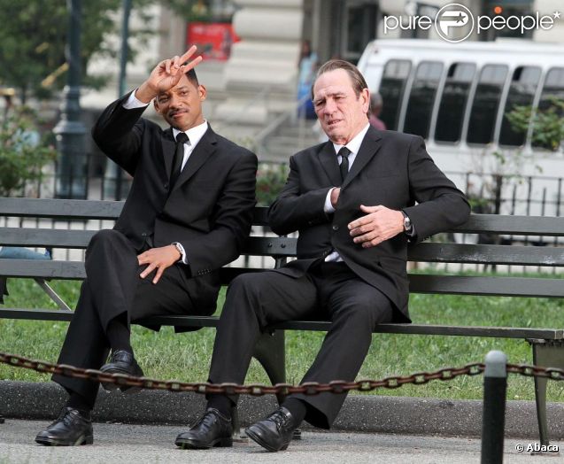 Will Smith confiant et Tommy Lee Jones inquiet le 18 juin 2011 à New York durant le tournage de Men in Black 3 