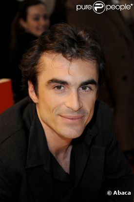 Raphaël Enthoven ne serait plus pressenti pour remplacer Ali Baddou au Grand Journal à la rentrée prochaine !