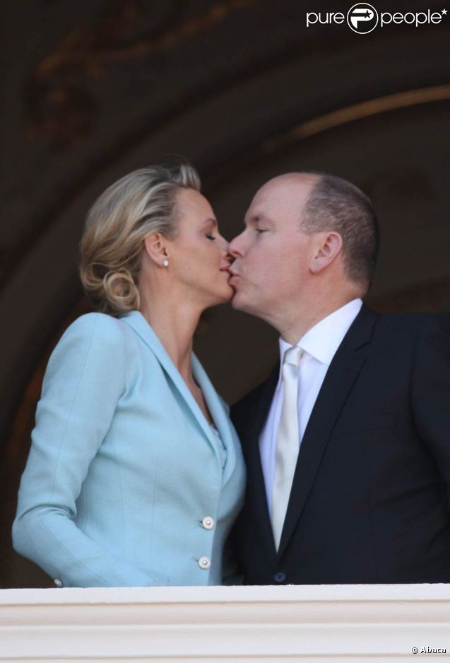 rencontre prince albert et charlene