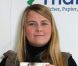 Natascha Kampusch pose avec son livre à Vienne, le 10 septembre 2010.