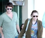 Miley Cyrus et Liam Hemsworth à Brisbane, le 22 juin 2011.